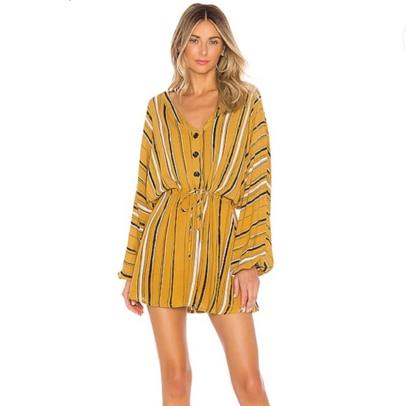 House of Harlow 1960 Dresses & Skirts - 🌿🦋 House of Harlow 1960 x REVOLVE
Capistrano Dress